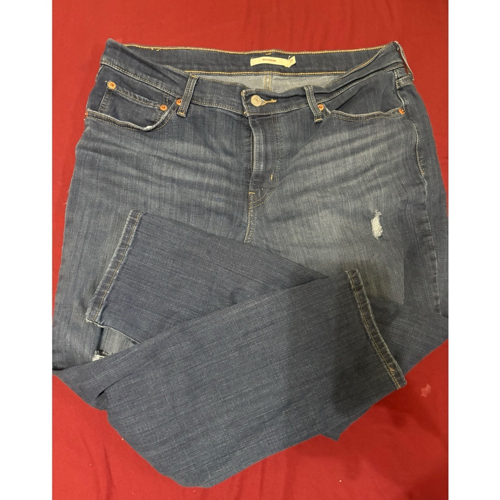 Women's Levi Skinny Jeans